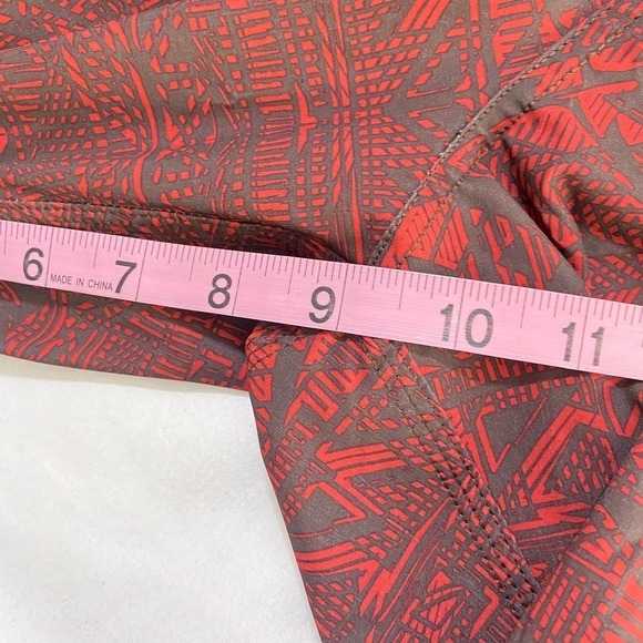 prAna Men's Crimson Cabana Catalyst Shorts Boardshort Red Gray Geometric Print33 - Picture 3 of 6